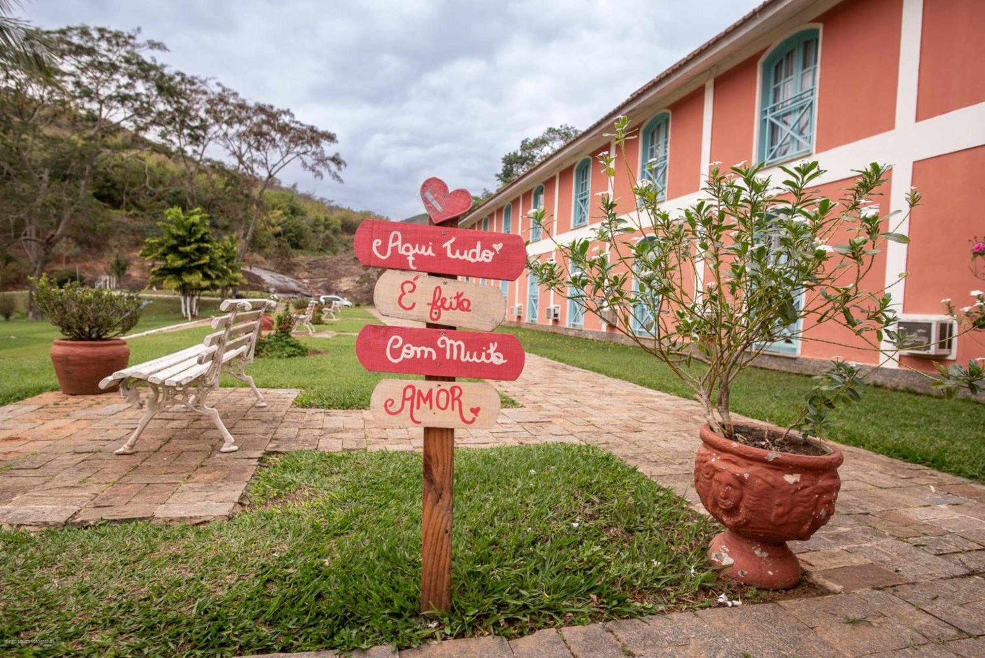 Hotel Fazenda Cachoeiras De Cavaru ヴァソウラス エクステリア 写真