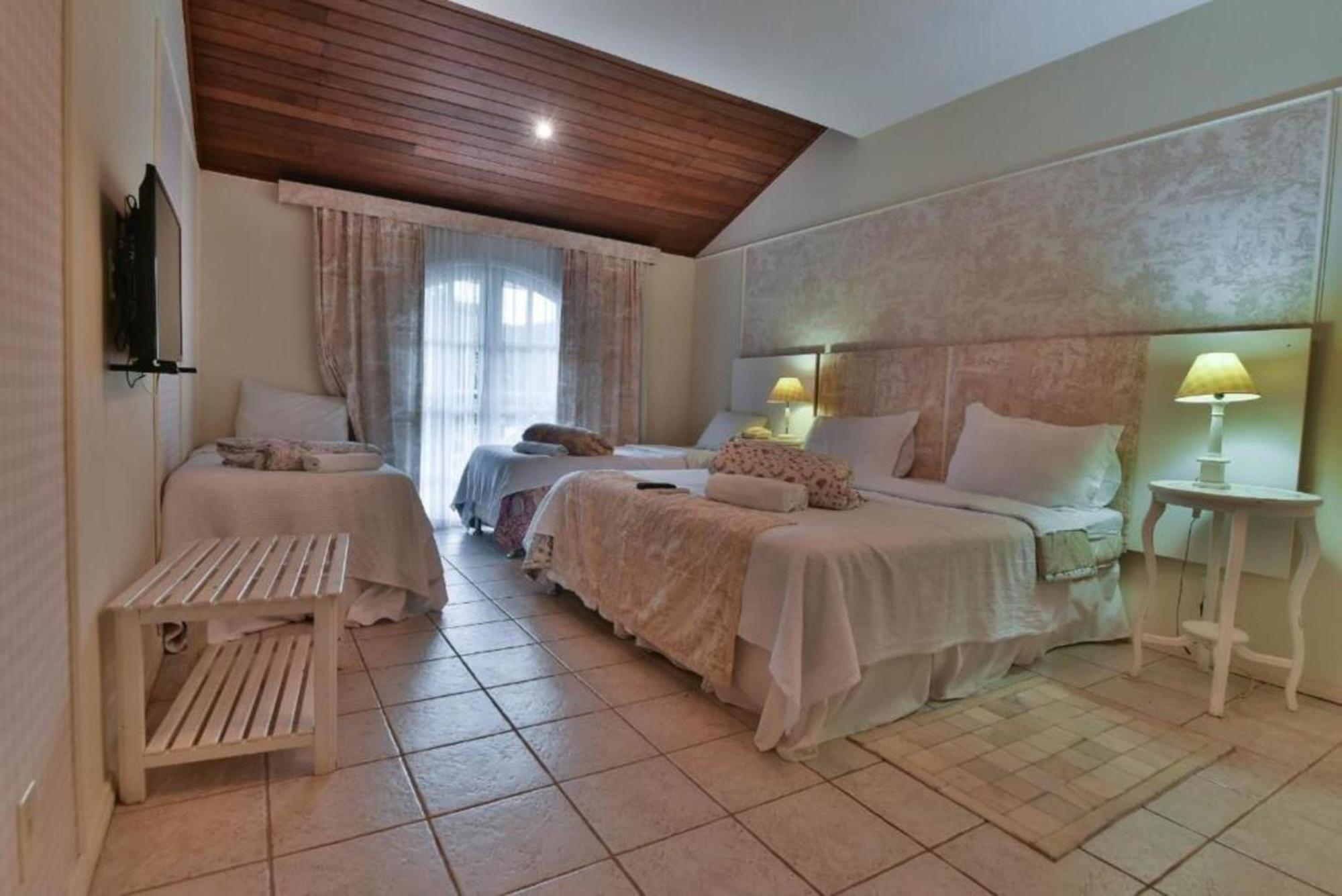 Hotel Fazenda Cachoeiras De Cavaru ヴァソウラス エクステリア 写真