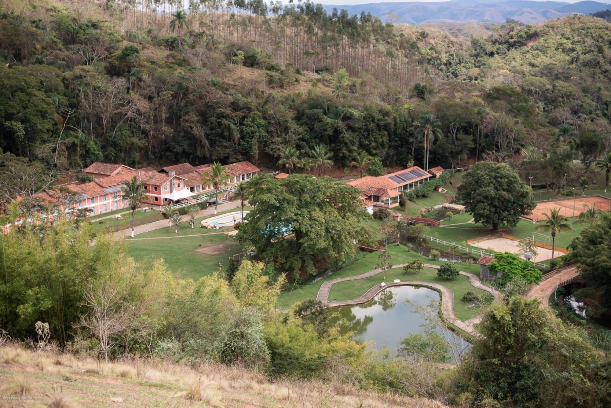 Hotel Fazenda Cachoeiras De Cavaru ヴァソウラス エクステリア 写真